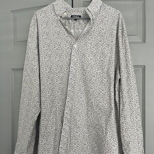 NWT Men’s Express Long Sleeve Dress Shirt with Small Floral Print Size XL